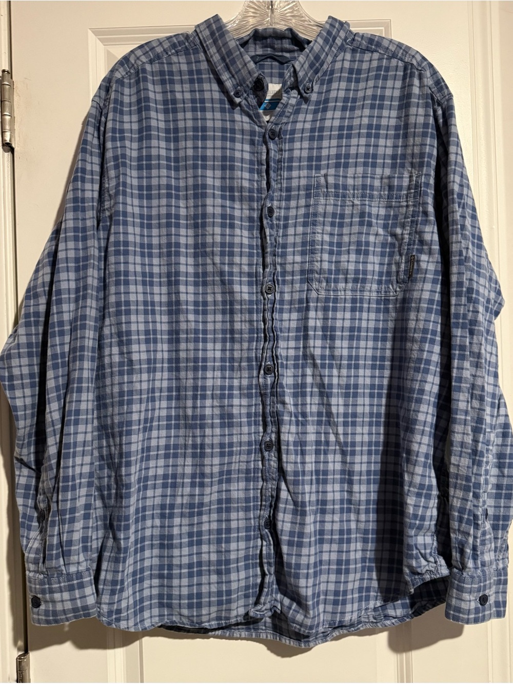 Columbia Sportswear Men’s L Blue Plaid Button Down Shirt 100% Cotton